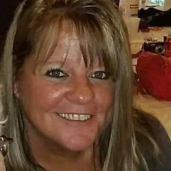 Meet your Posher, Beth - Picture 1 of 1